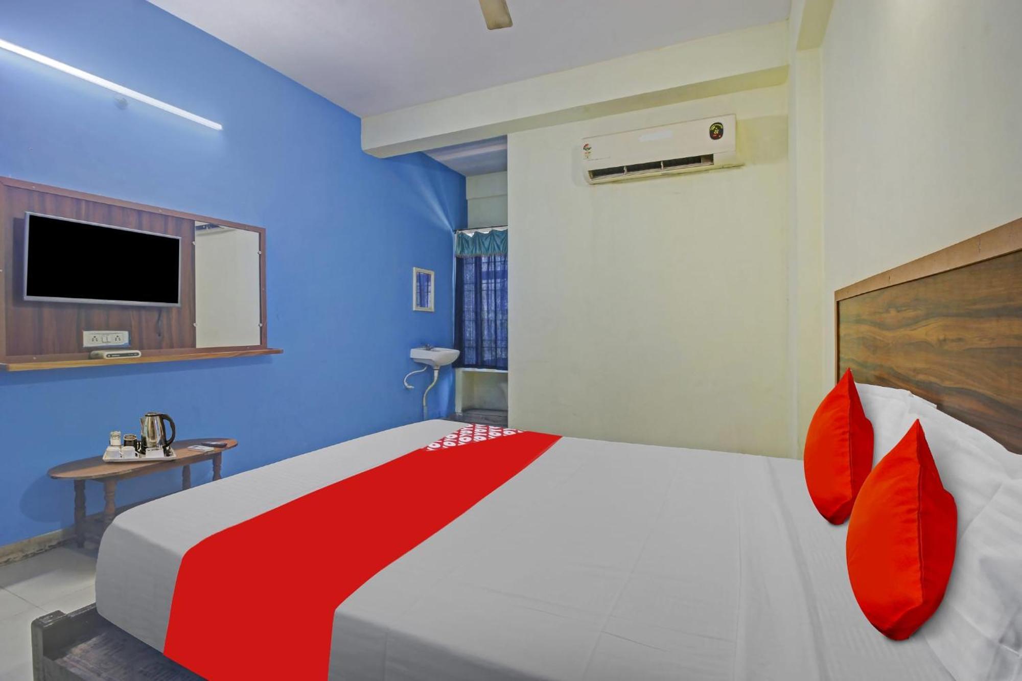 Hotel O Satya Inn Karimnagar Exterior foto